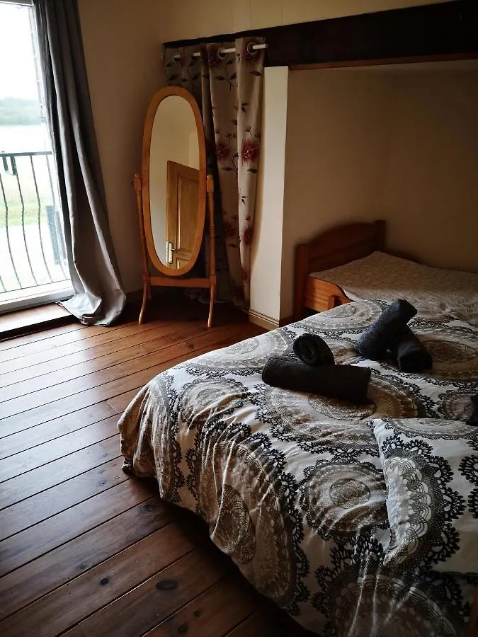 Holiday home Nid Douillet En Foret De Broceliande Ploermel